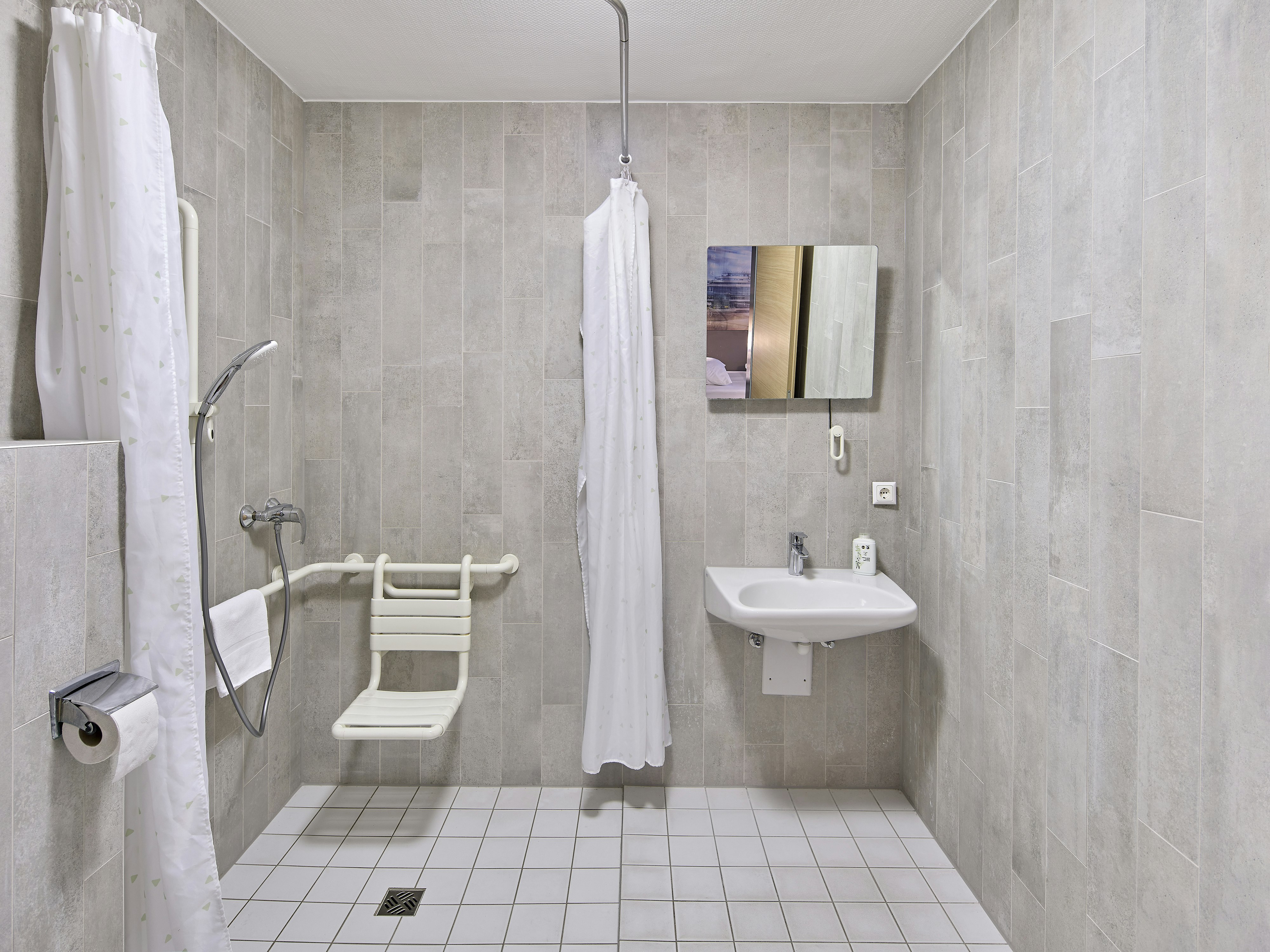 B&B Hotel Koln Airport 26/30