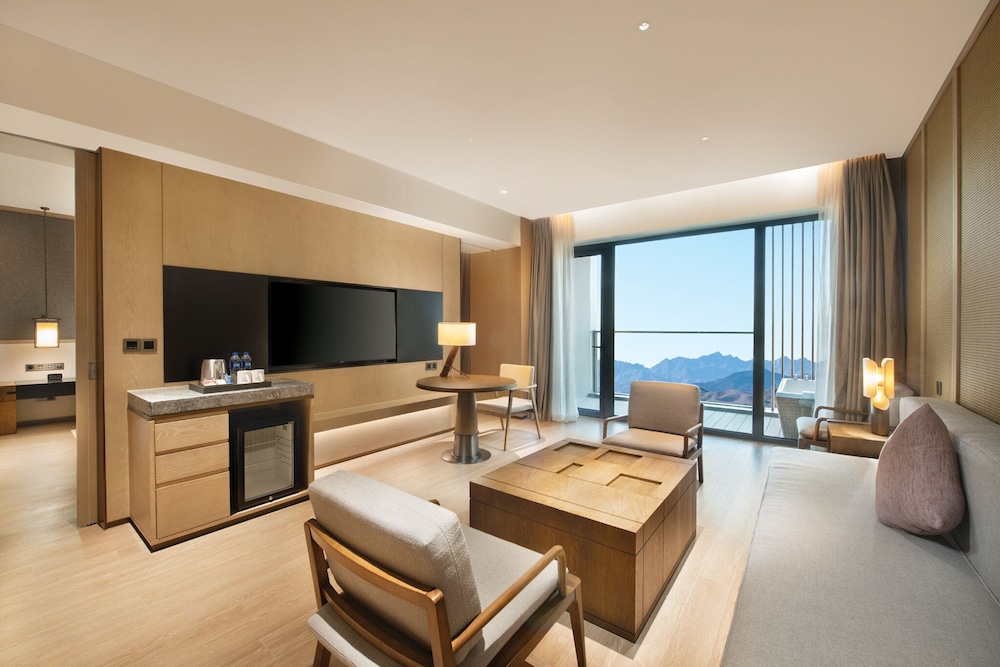 Crowne Plaza Zunhua Hot Spring Town 43/71