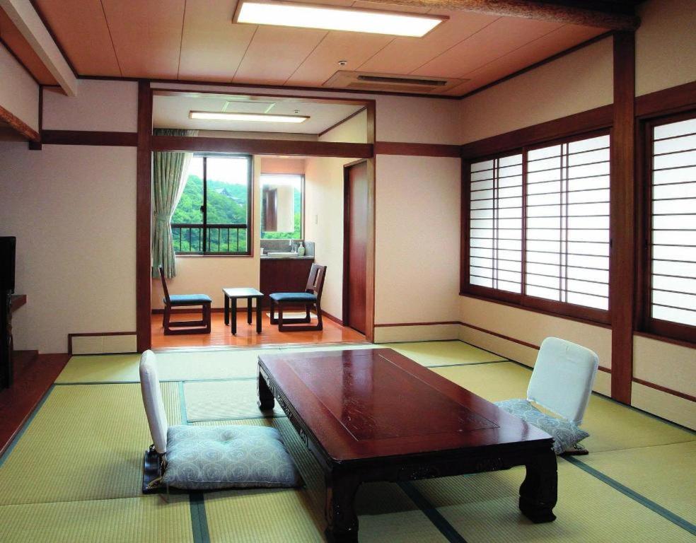 Shigisan Kanko Hotel 10/45