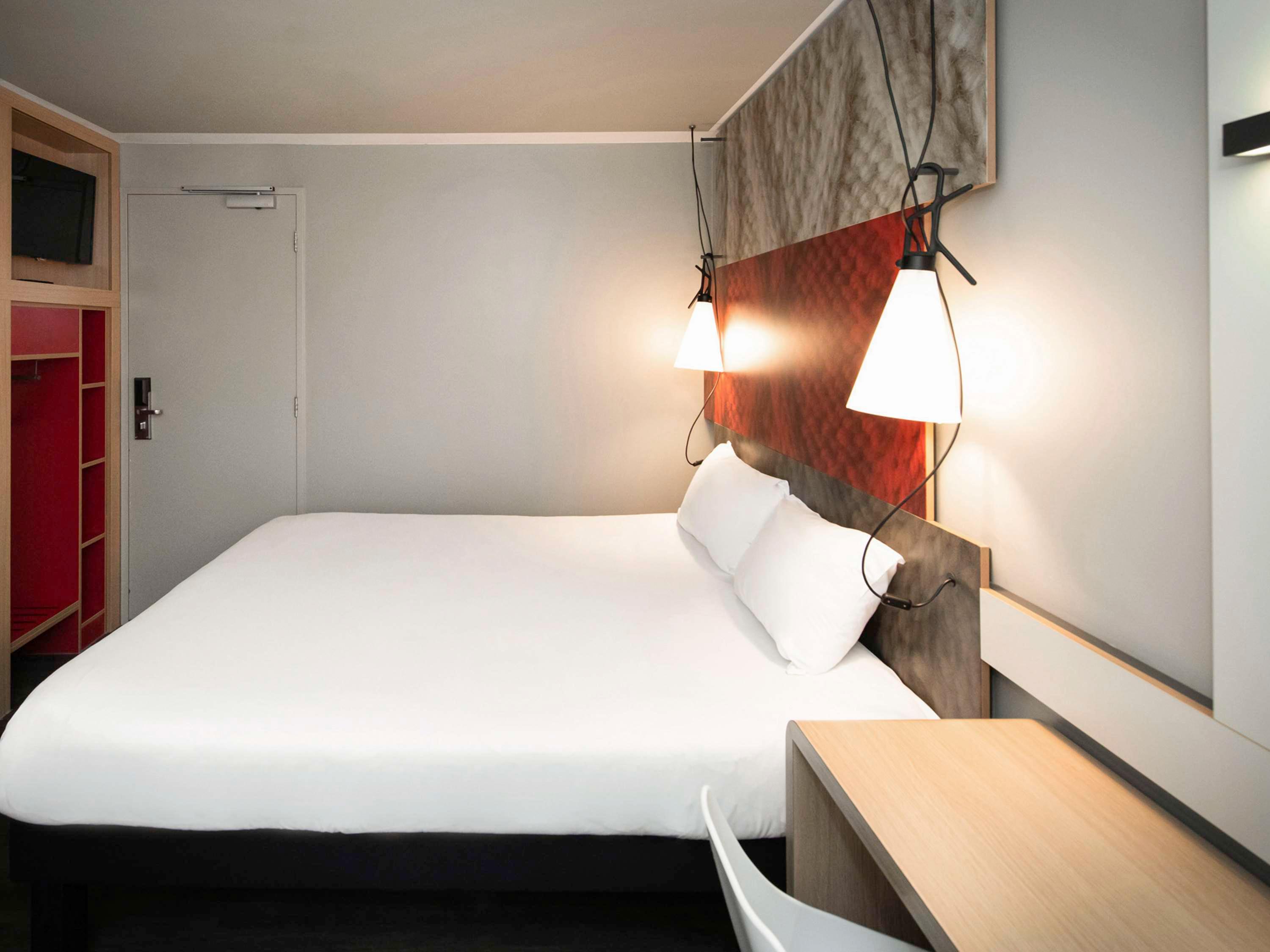1 Bedroom, Double Bed, Ibis Amsterdam Centre Hotel 8/10