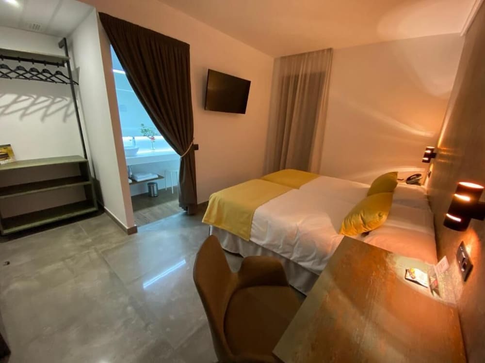 Hotel Angel 18/50