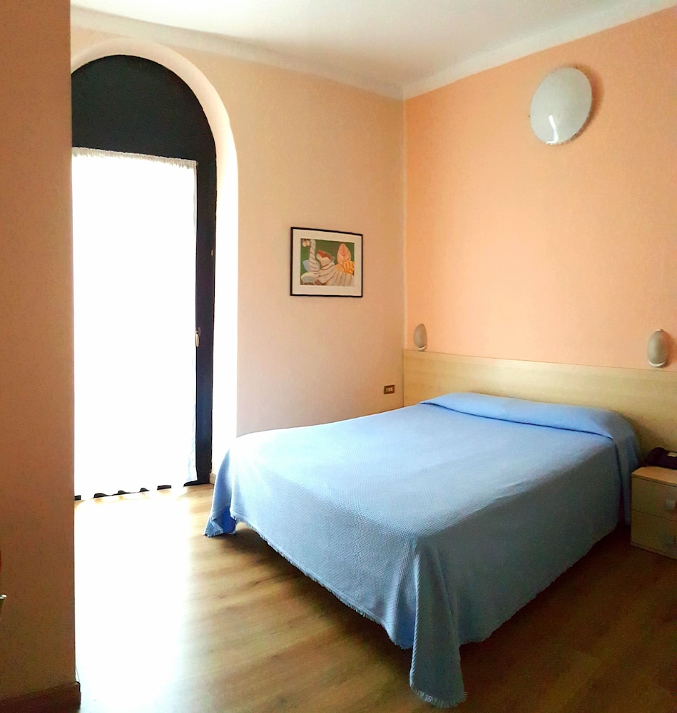 Hotel Europa Sesto San Giovanni 10/37
