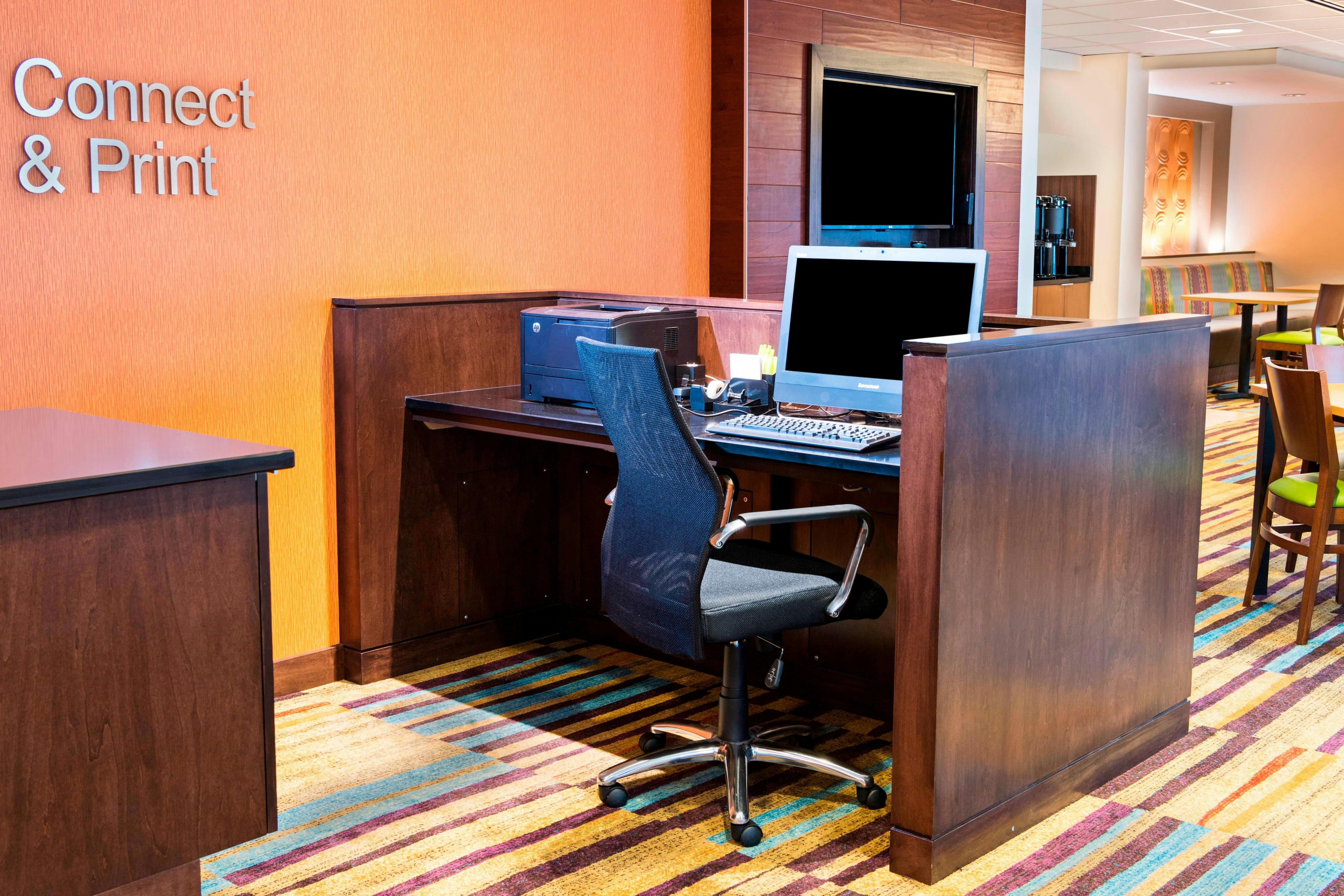 Fairfield Inn Suites Atlanta Perimeter Center 22/24