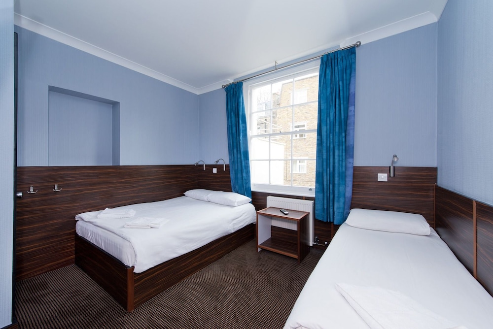 Crestfield Hotel 21/50