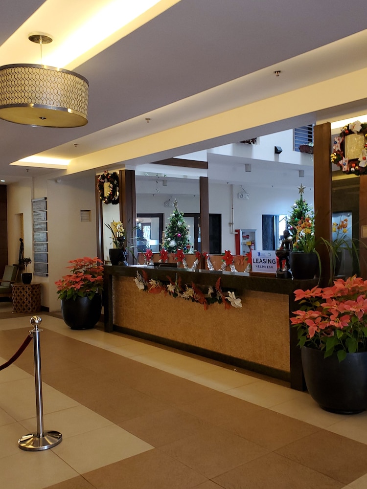 Outlook Ridge Residences N-206 7/50