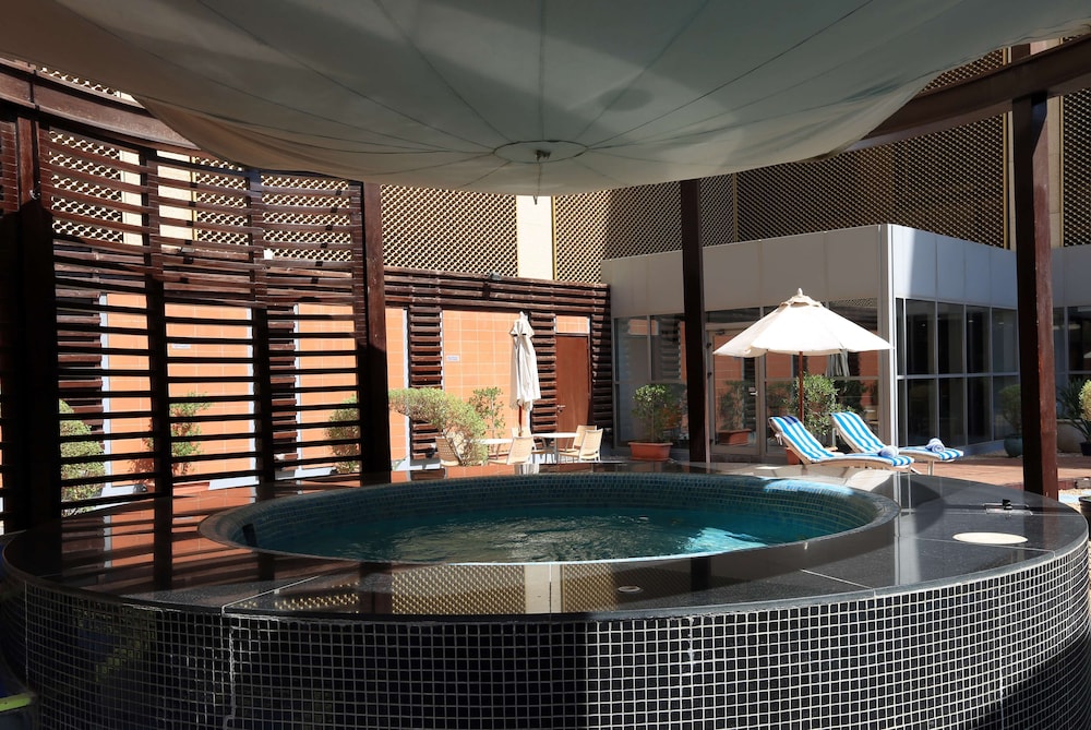 فندق راديسون بلو الرياض(Radisson Blu Riyadh) 18/32