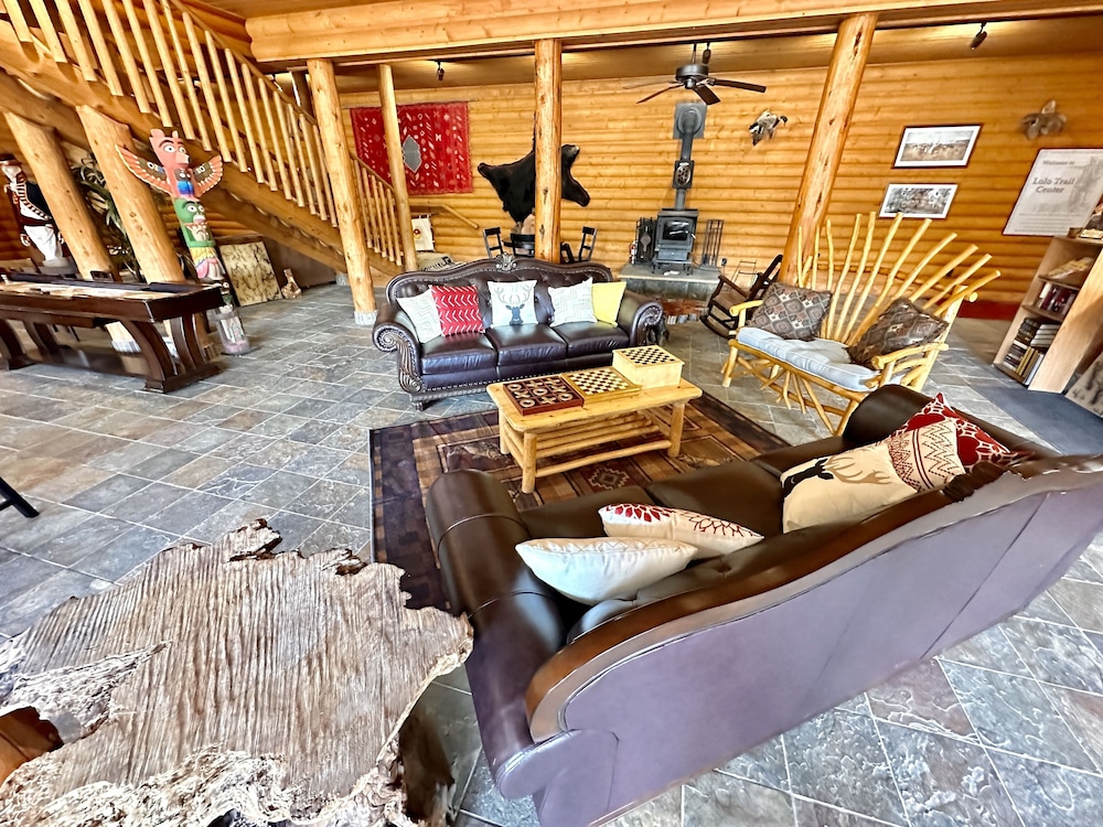 The Lodge At Lolo Hot Springs 31/50