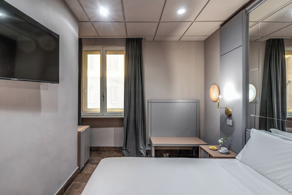 Basic, Single Bed