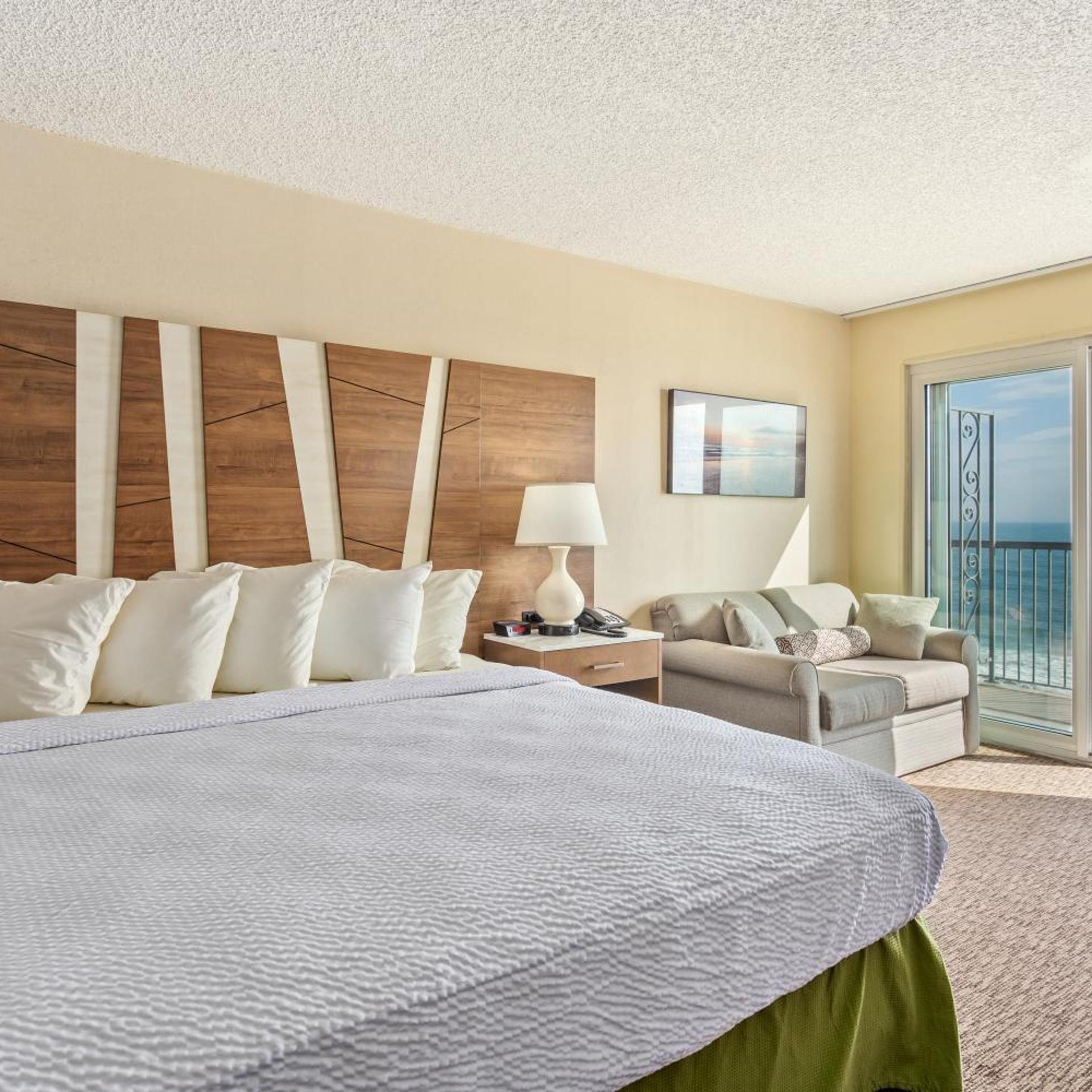 Room, King Bed, Sea Front, Hot Tub, Americana Hotel Oceanfront 3/6