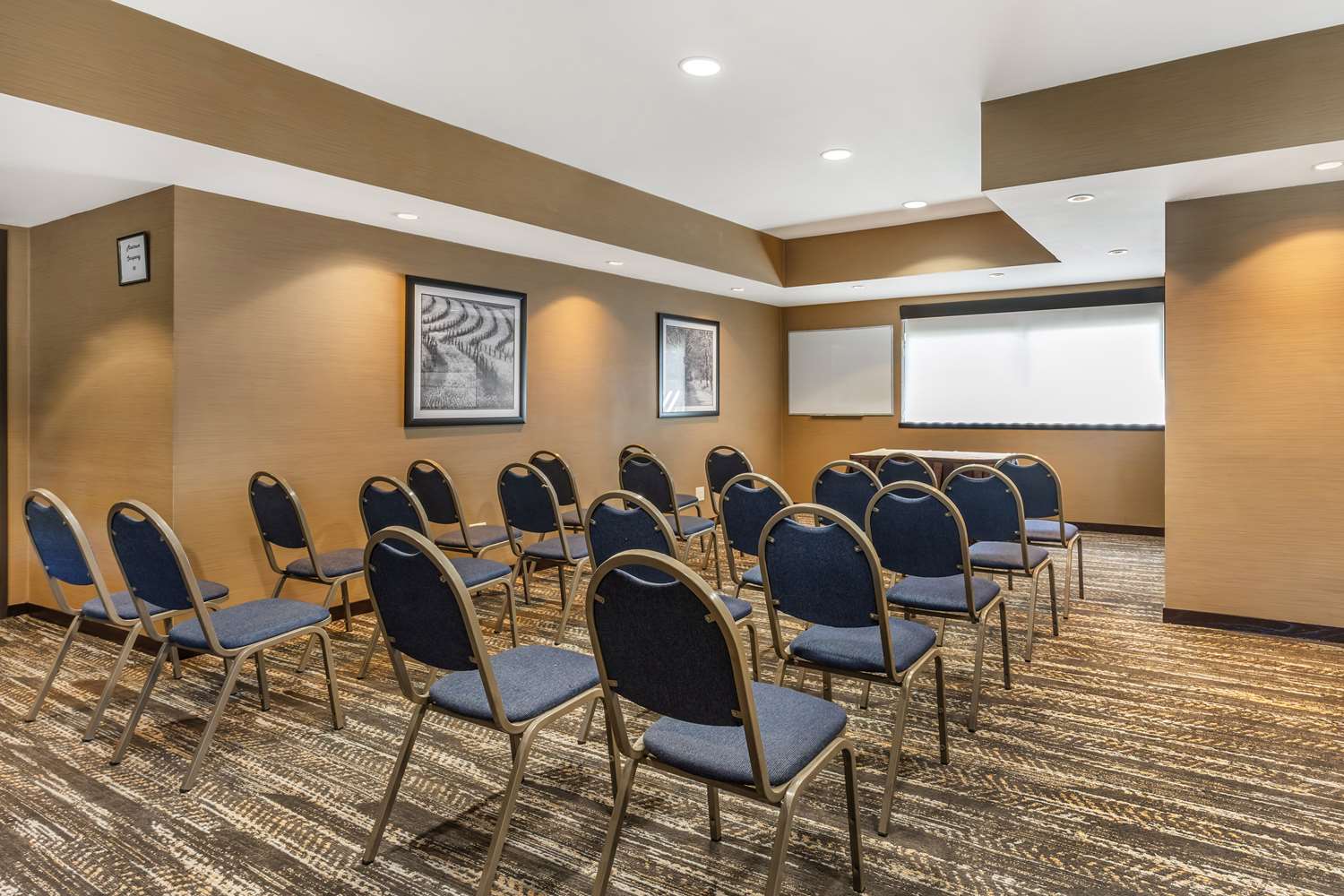 Best Western Plus Wine Country Inn & Suites 15/22