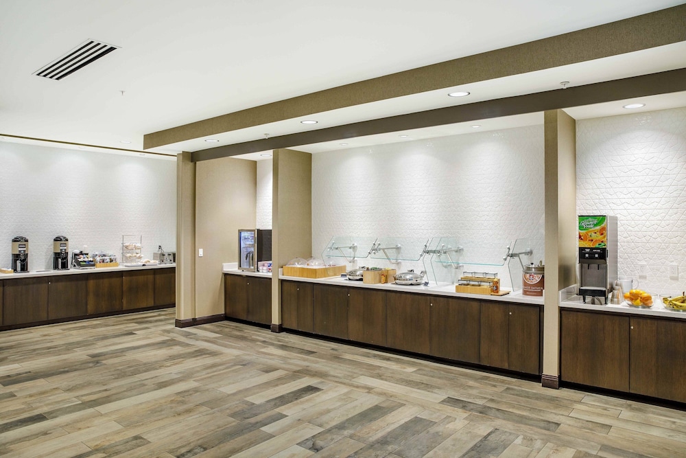 SpringHill Suites by Marriott Topeka Southwest 6/28