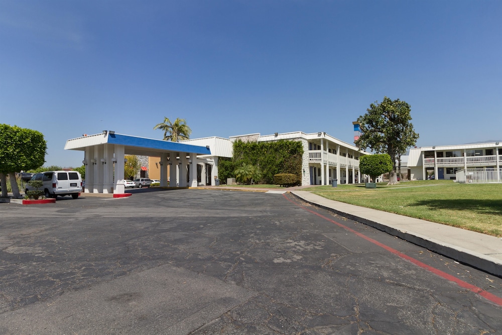 Motel6 Claremont, CA 41/54