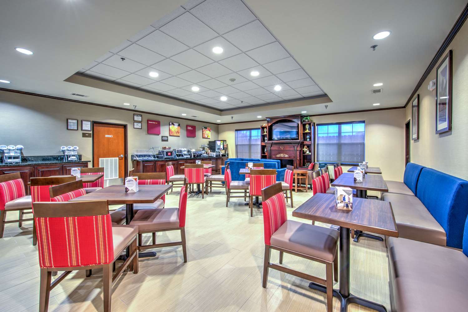 Comfort Suites Tomball Medical Center, TX 45/57