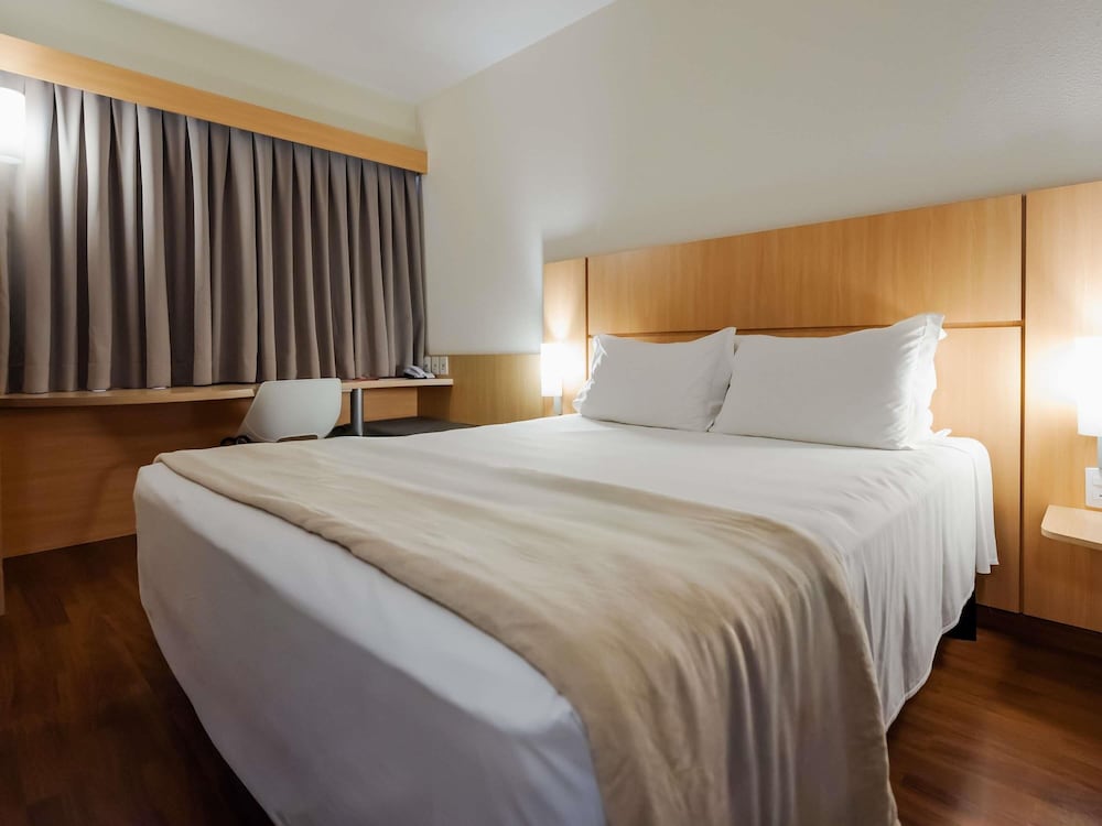 Ibis Florianopolis 26/65