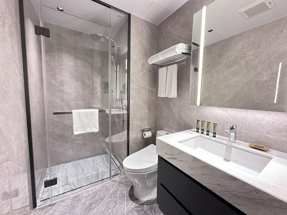 CM Plus Service Apartment Shenzhen Taige 47/48
