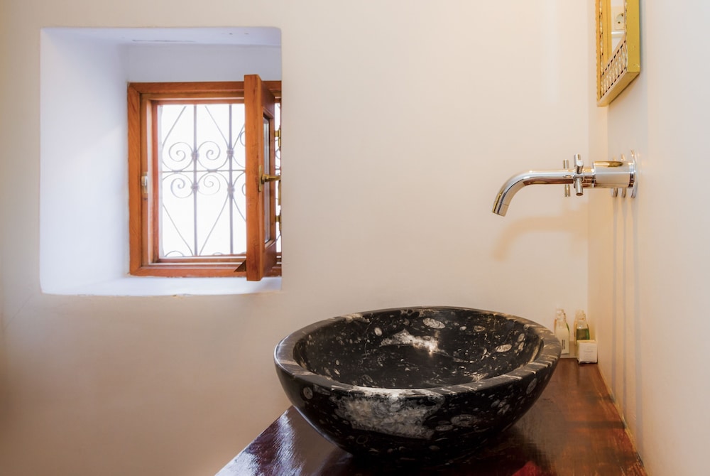 Hotel Blanco Riad 24/45