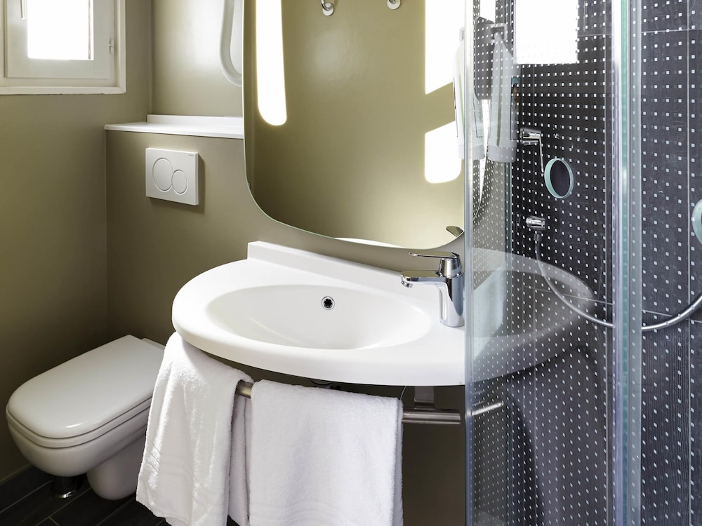 Ibis Marne La Vallee Champs 53/57