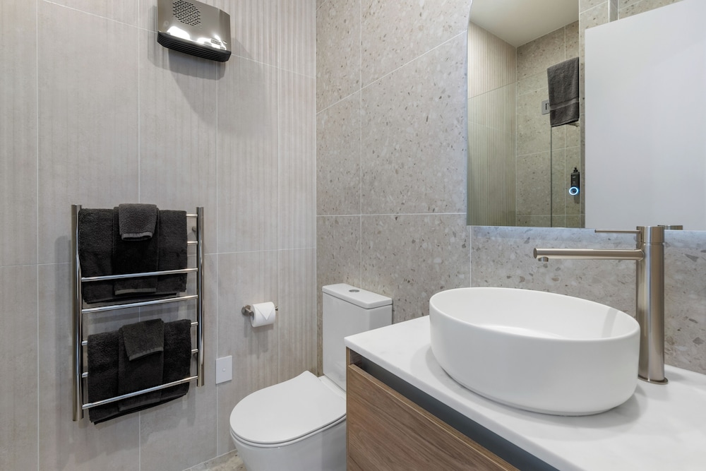 Southwark Hotel Apartments 48/50