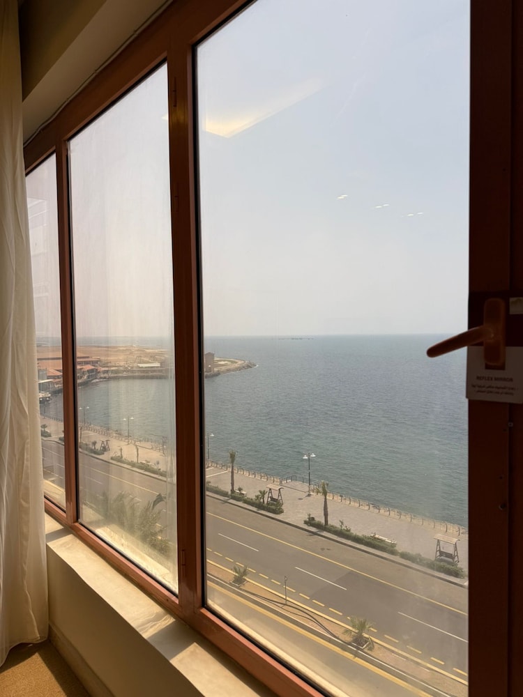 فندق البرج (Al-Borg Al-Watheer Serviced apartments) 25/43