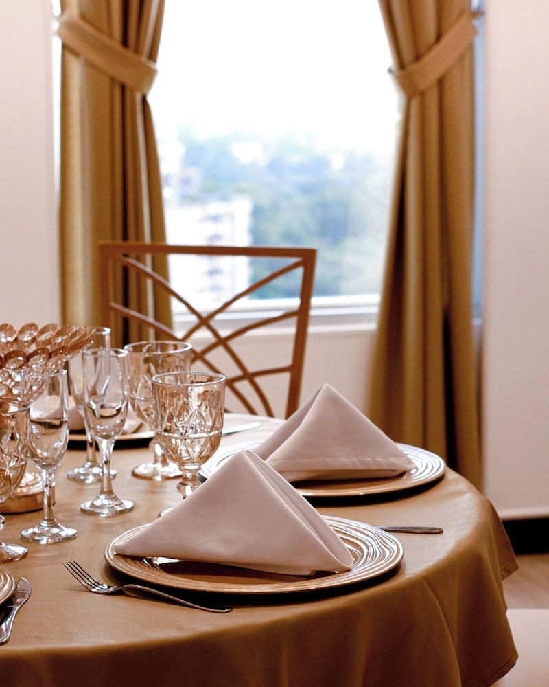 Hotel Roseliere Bucaramanga 32/50