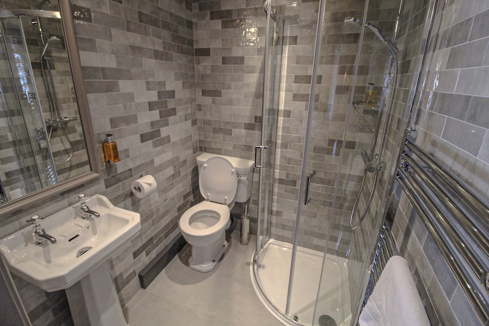 Pooley Bridge Inn 45/50