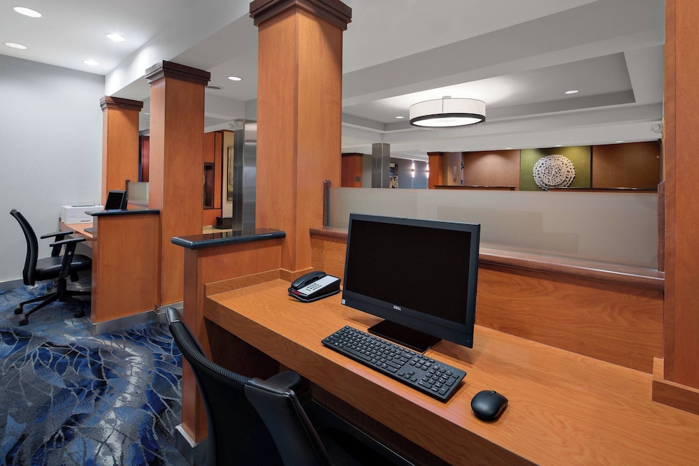 Fairfield Inn Suites Hobbs 33/44