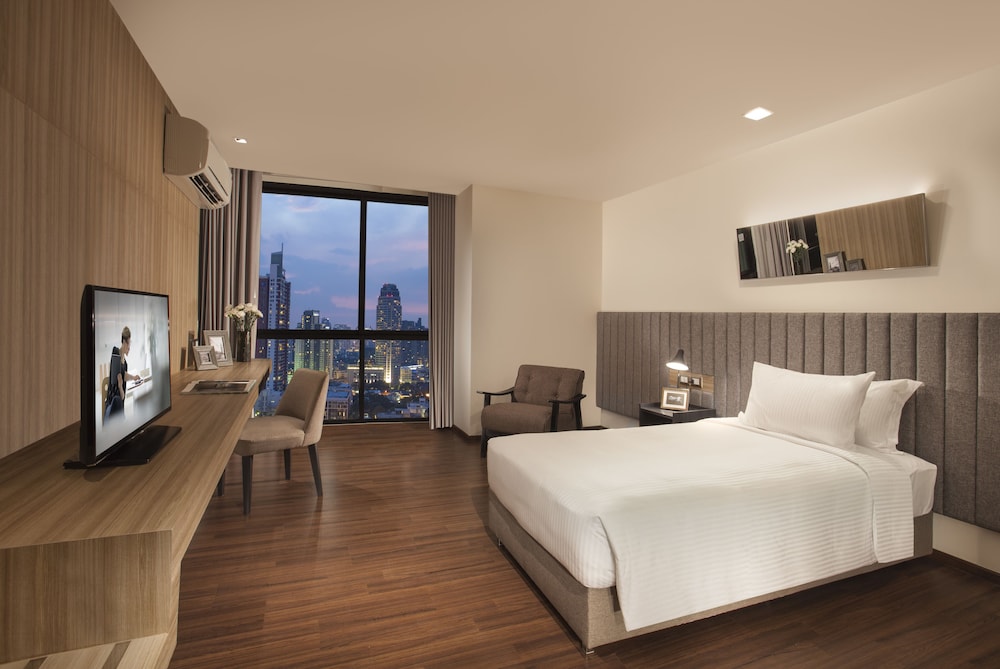 Somerset Ekamai Bangkok 20/74