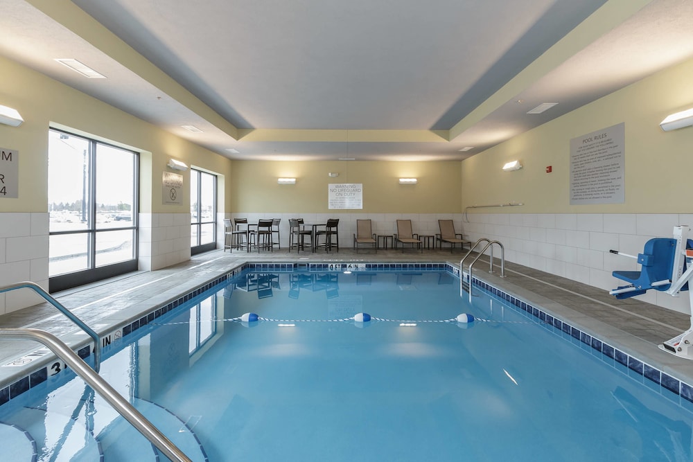 Courtyard By Marriott South Bend Downtown 25/52