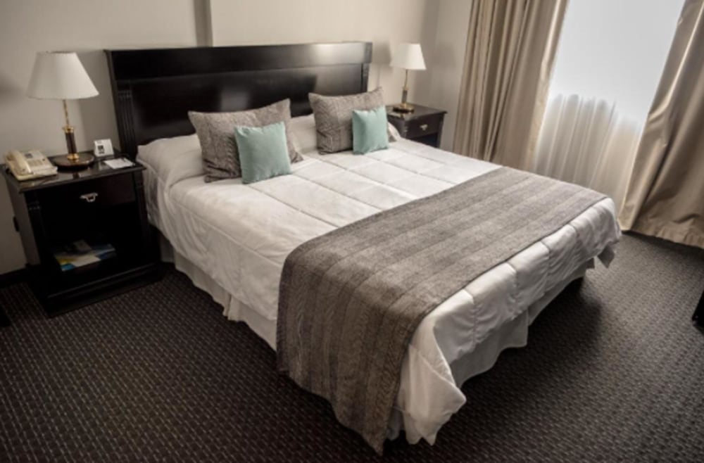 Plaza Real Suites Hotel 19/59