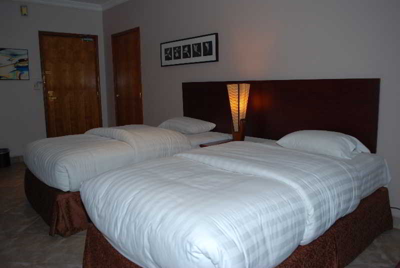 Times Square Suite 7/34