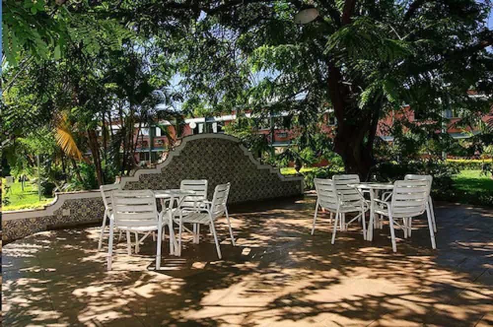 Carlton Plaza Hotel Limeira 41/50