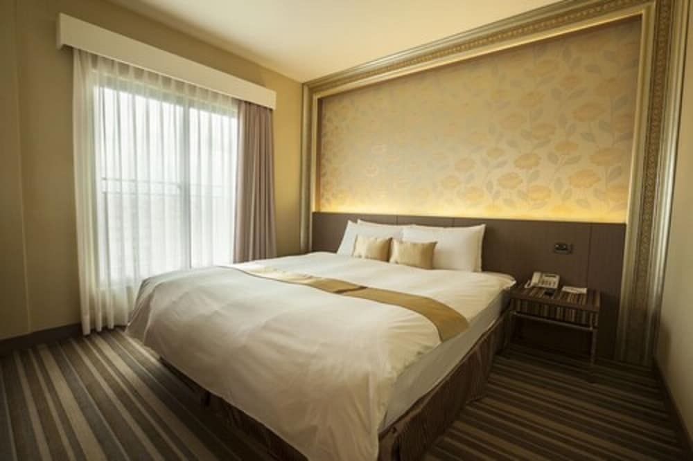 Lishiuan International Hotel 7/62