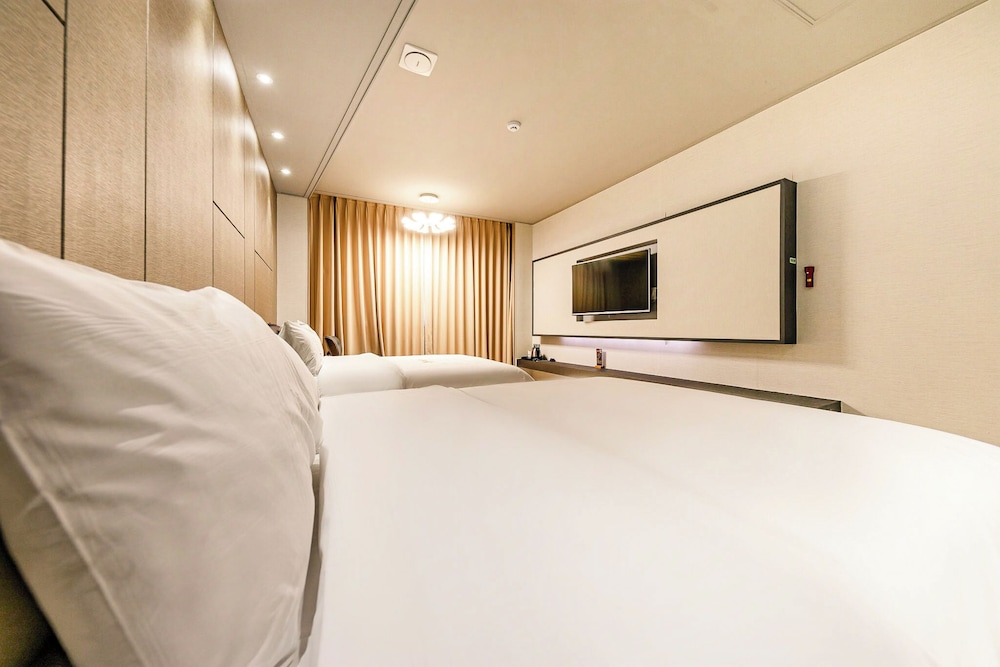 Yeosu Stay Hotel 16/53