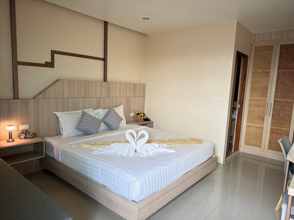 The Way Patong Hotel 17/50