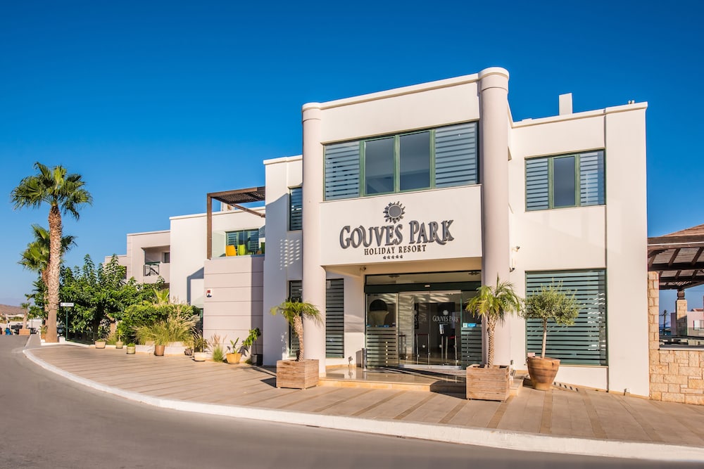 Gouves Waterpark Holiday Resort 9/56