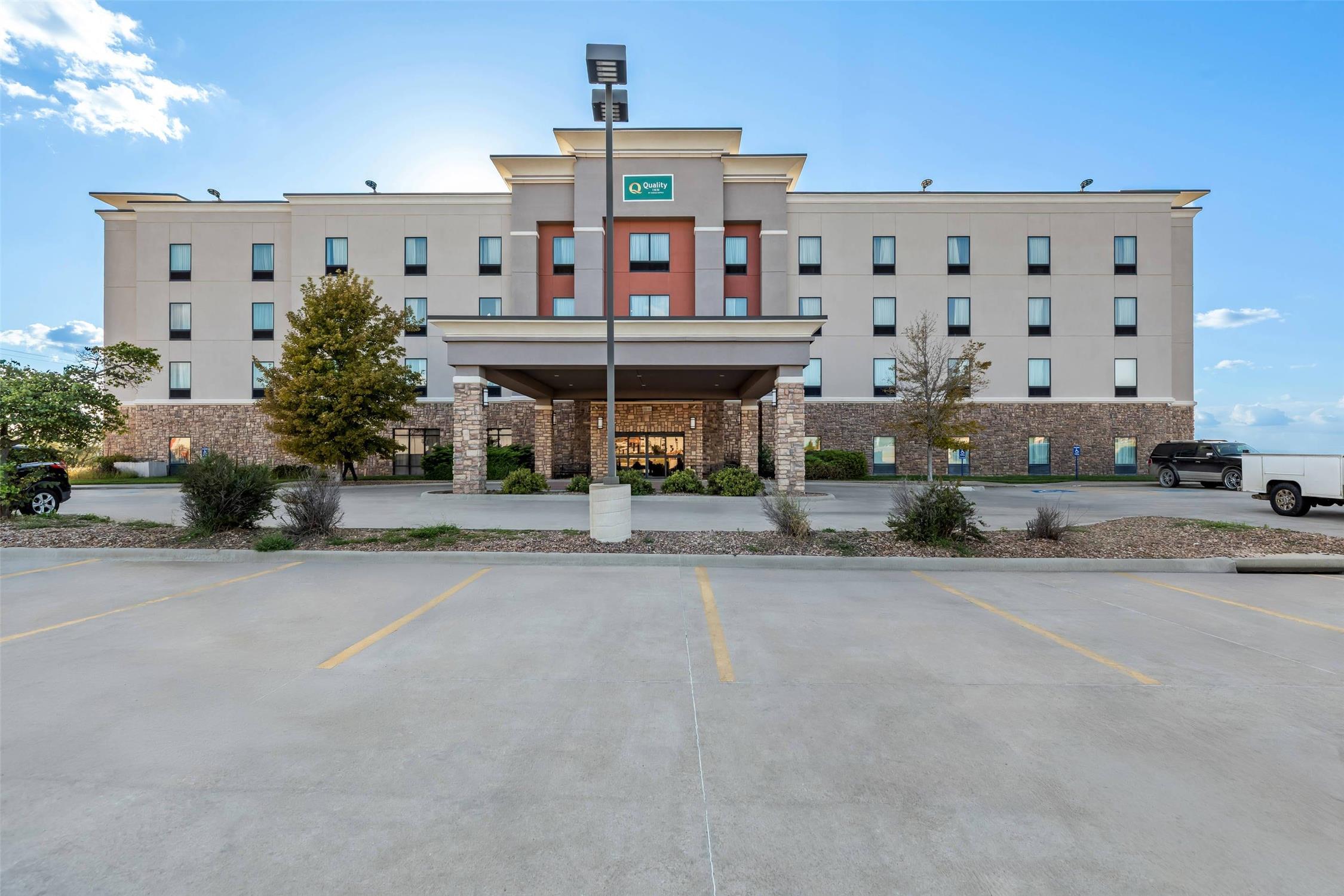 Quality Inn - Pratt 25/28