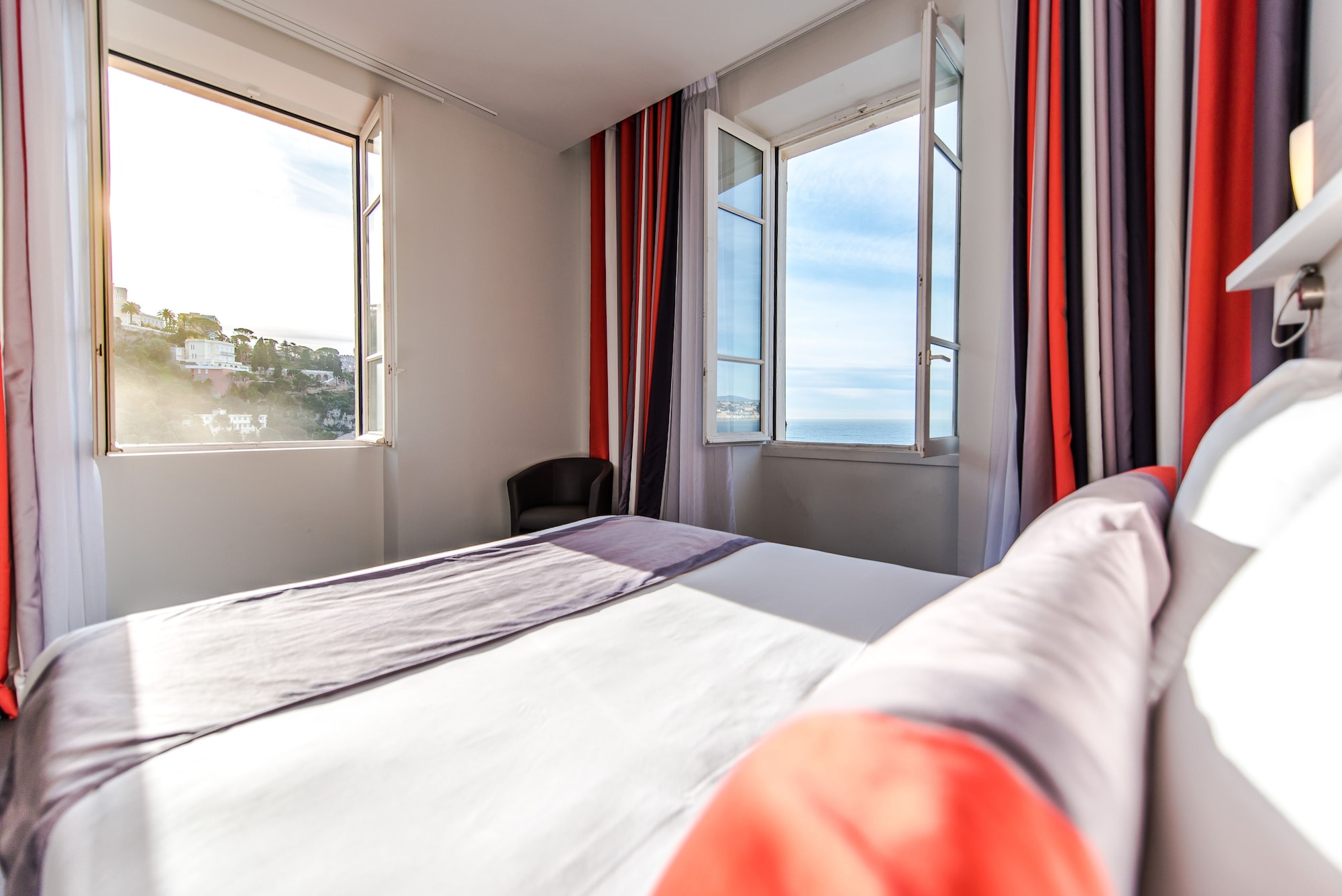 suite, sea view