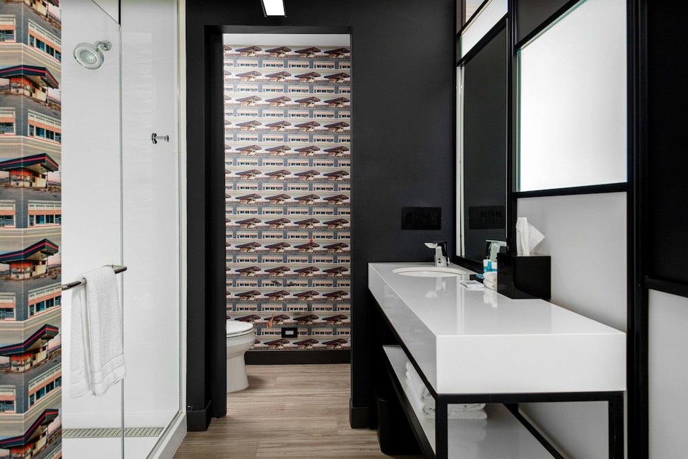 Aloft Atlanta at The Battery Atlanta 13/38