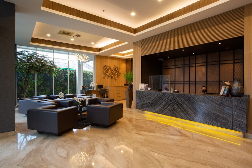 Avissa Suites 10/72