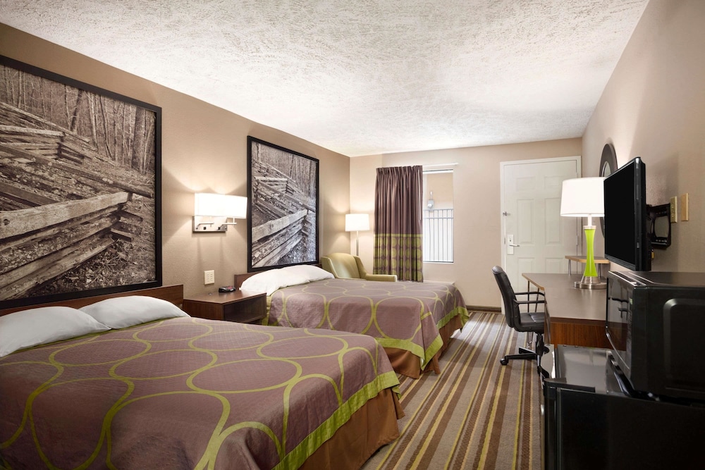 BUSINESS, 2 DOUBLE BEDS