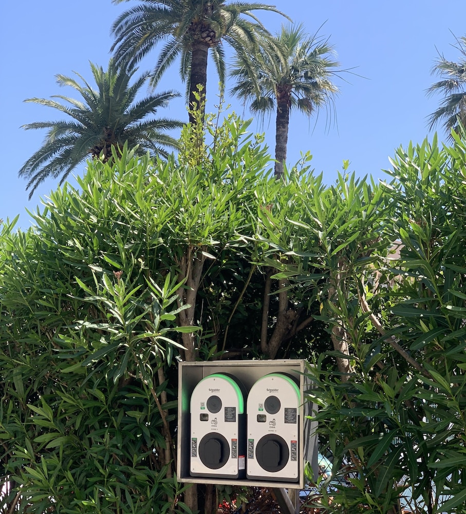 ibis Cannes Plage La Bocca 61/63
