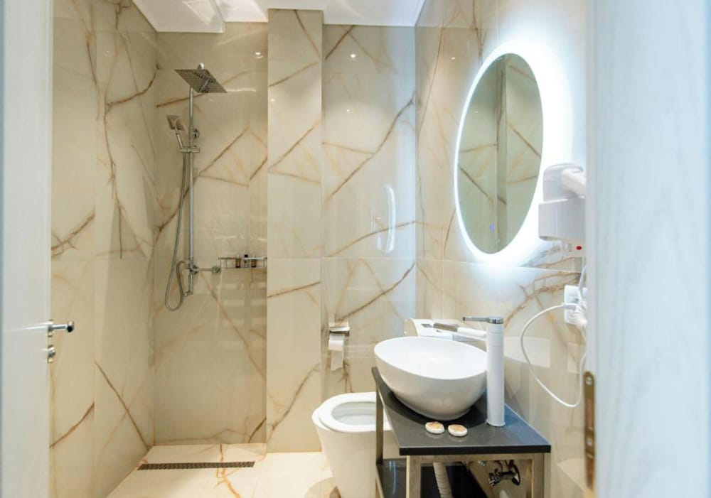 Oxygen Boutique Hotel Tirana 48/55