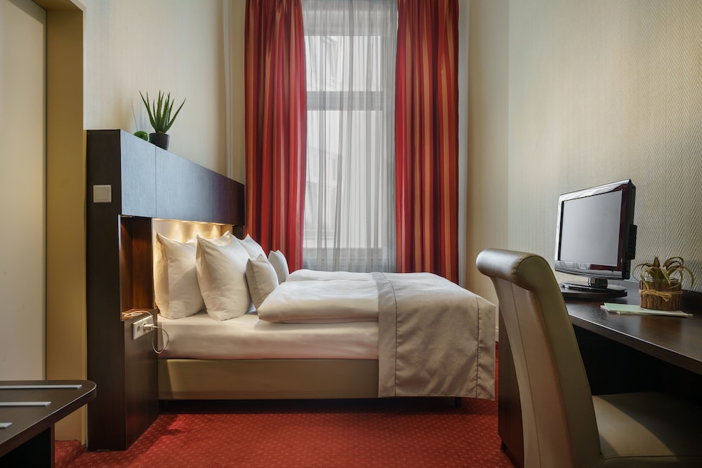 Hotel Graf Moltke 42/75