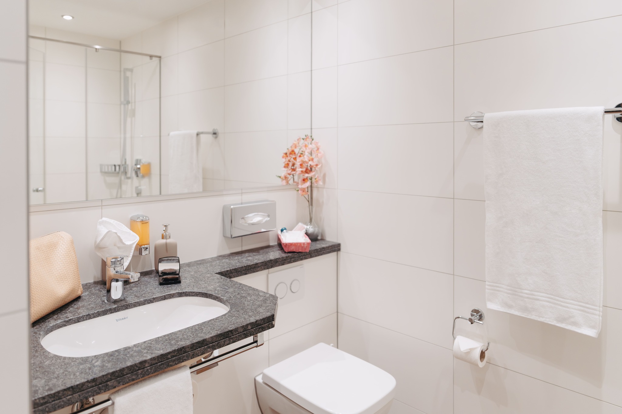 غرفة بسرير كوين، Boutique Hotel Waldegg Horw 3/3