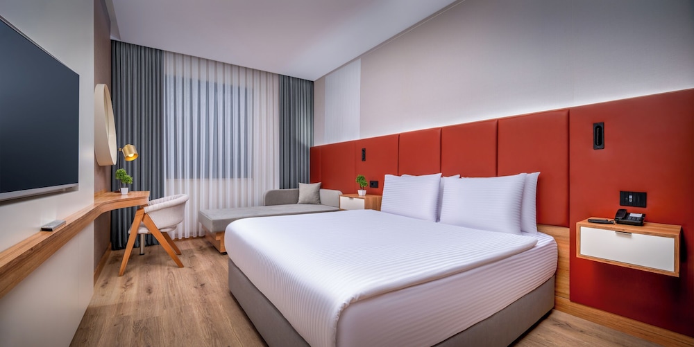 SUPERIOR, DOUBLE BED