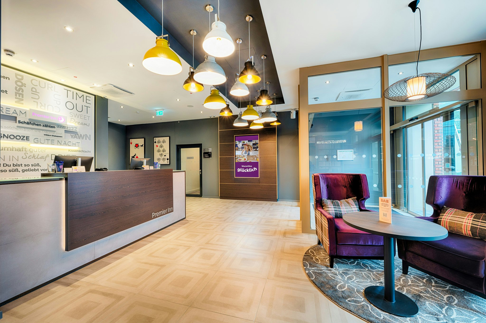 Premier Inn Wiesbaden City Centre 11/36