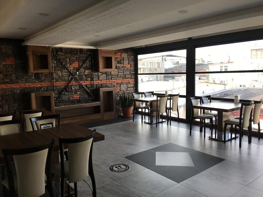 Grand Ons Hotel 30/31