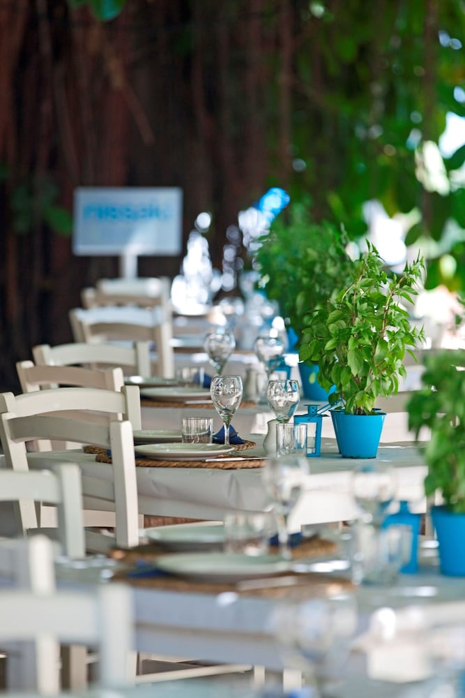 Sandy Beach Hotel & Spa 26/66