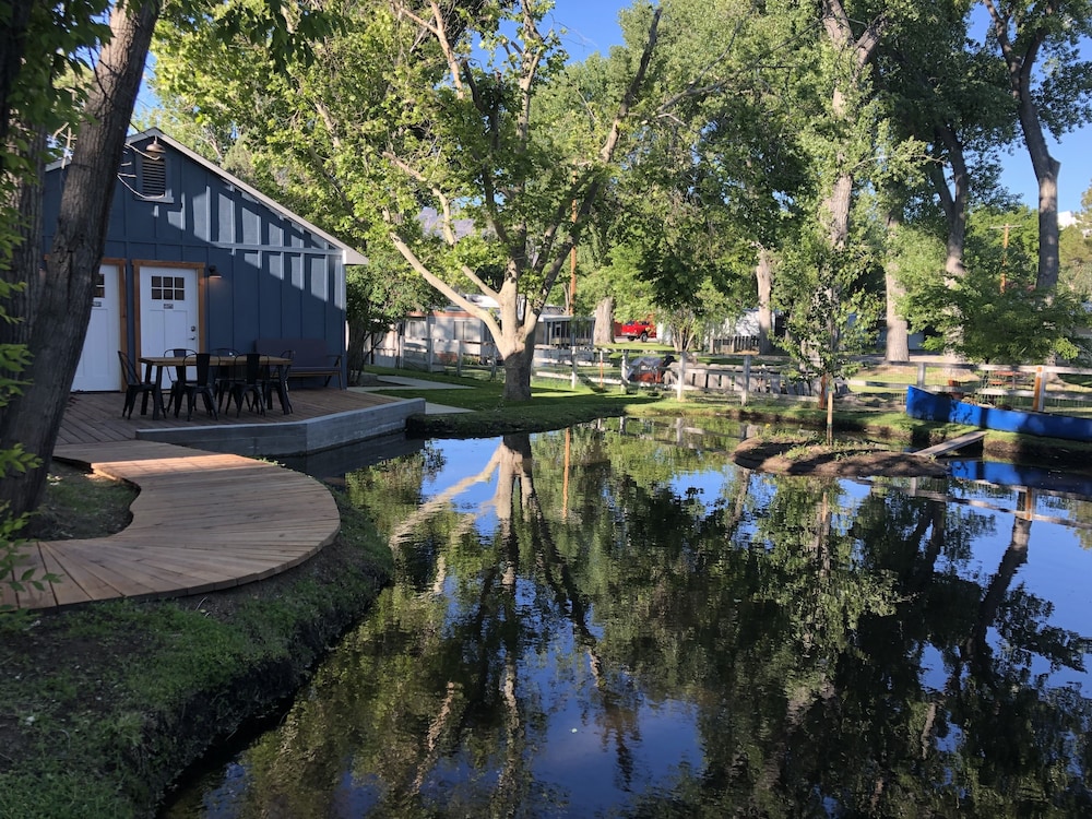 Eastside Guesthouse 50/57