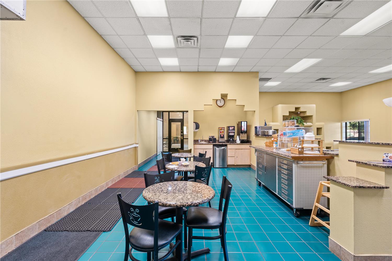 Americas Best Value Inn Prescott Valley 24/39